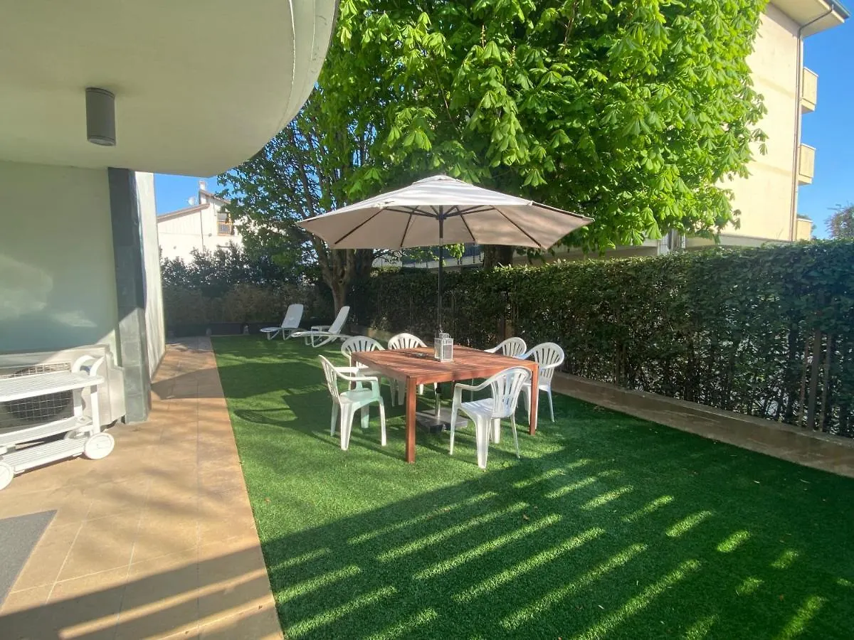 Residenza Villa Flores Bellaria-Igea Marina 0*,  Italy