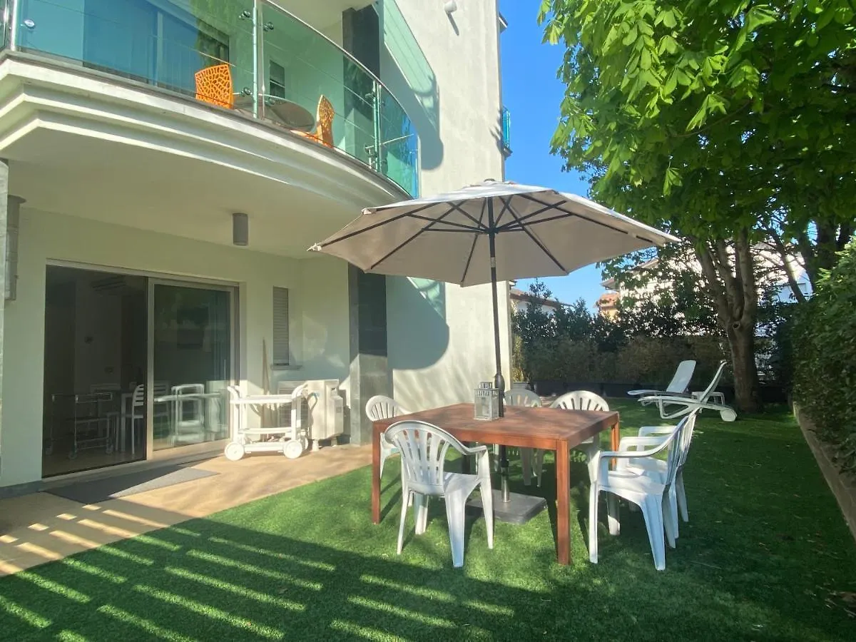Residenza Villa Flores Bellaria-Igea Marina Apartment